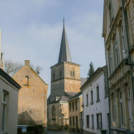 1711 Hotell Valkenburg aan de Geul